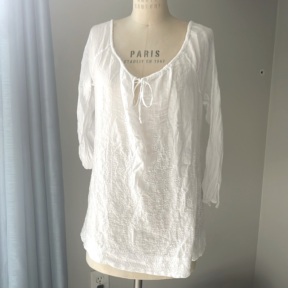 Club Monaco Peasant Top Embroidered White Tie front Boho Sz S/P